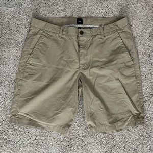 GAP Men’s khaki shorts, size 36